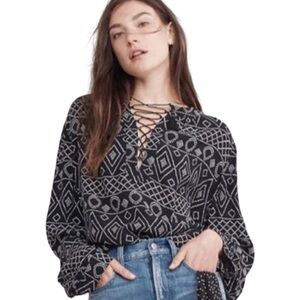 Madewell Lace-Up Peasant Top in Caravan Pant